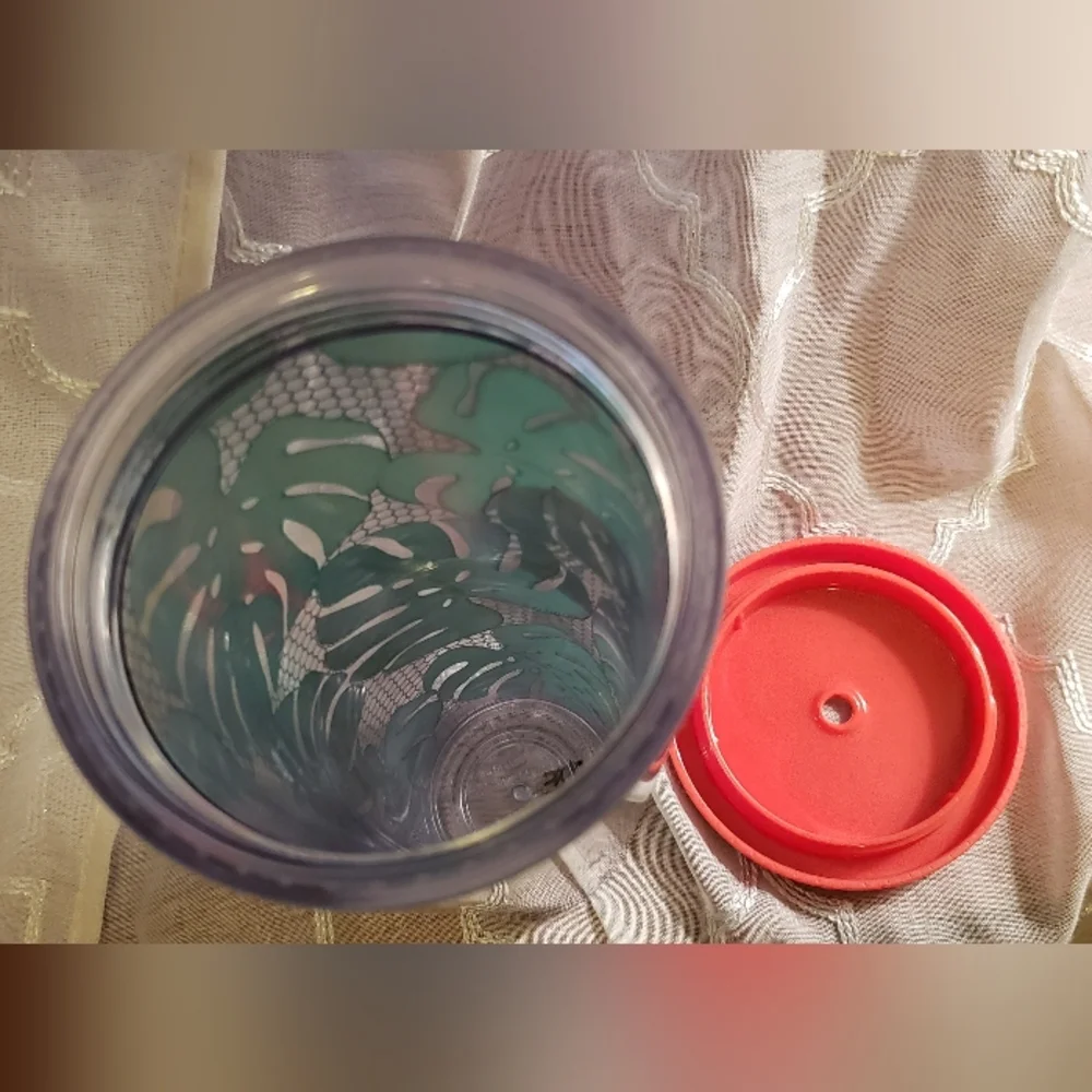 Starbucks Venti Green Leaf Cold Tumbler with Red Lid (No Straw)